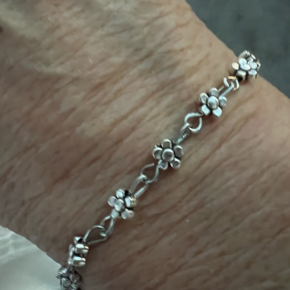 Floral anklet/Bracelet - Picture 10 of 11